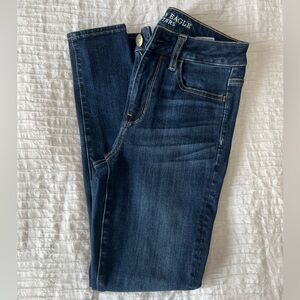 American Eagle Dark Wash Jeans. Size 2P. Excellent Condition.